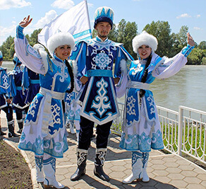 Traditional Altai garb