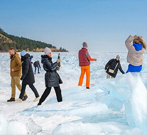 Baikalsee auf Khivusy. Beschanaya Bucht.