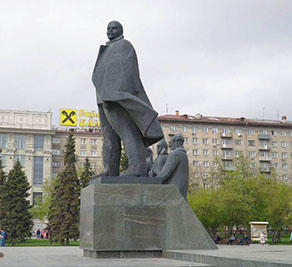 Lenin monument in Novosibirsk