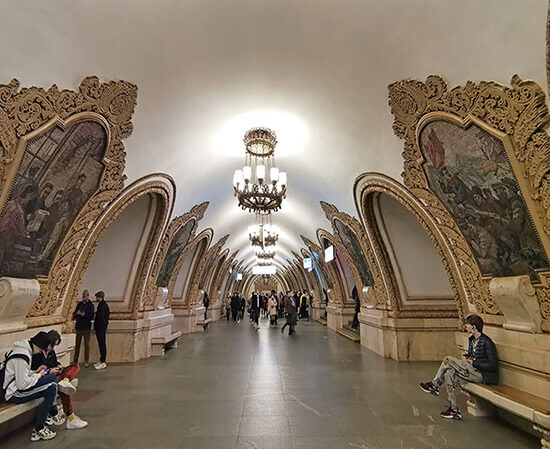 Moscow metro Tour and Stalin-Period Skyscrapers.